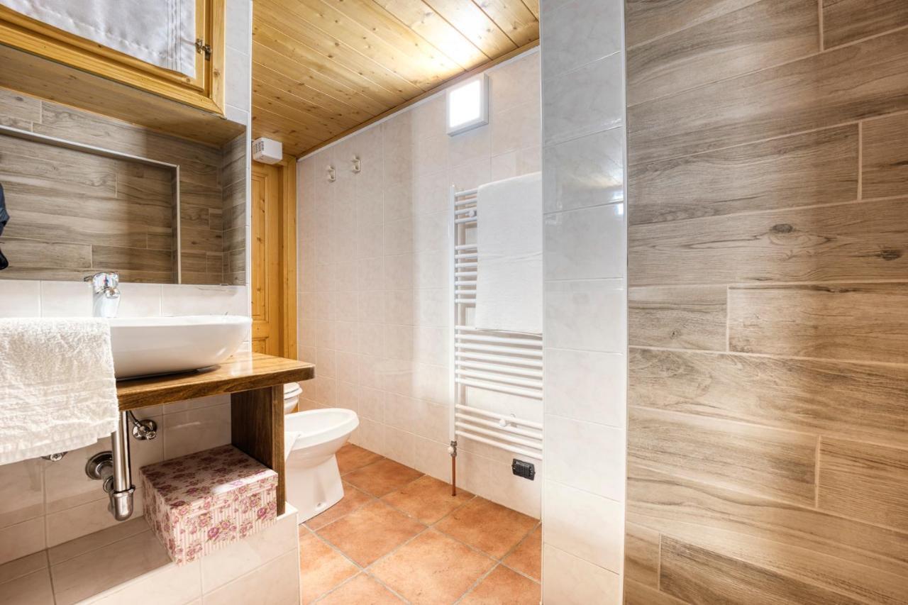 Incanto Walser Apartments Ronco マクニャーガ エクステリア 写真