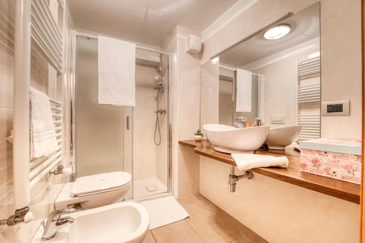 Incanto Walser Apartments Ronco マクニャーガ エクステリア 写真