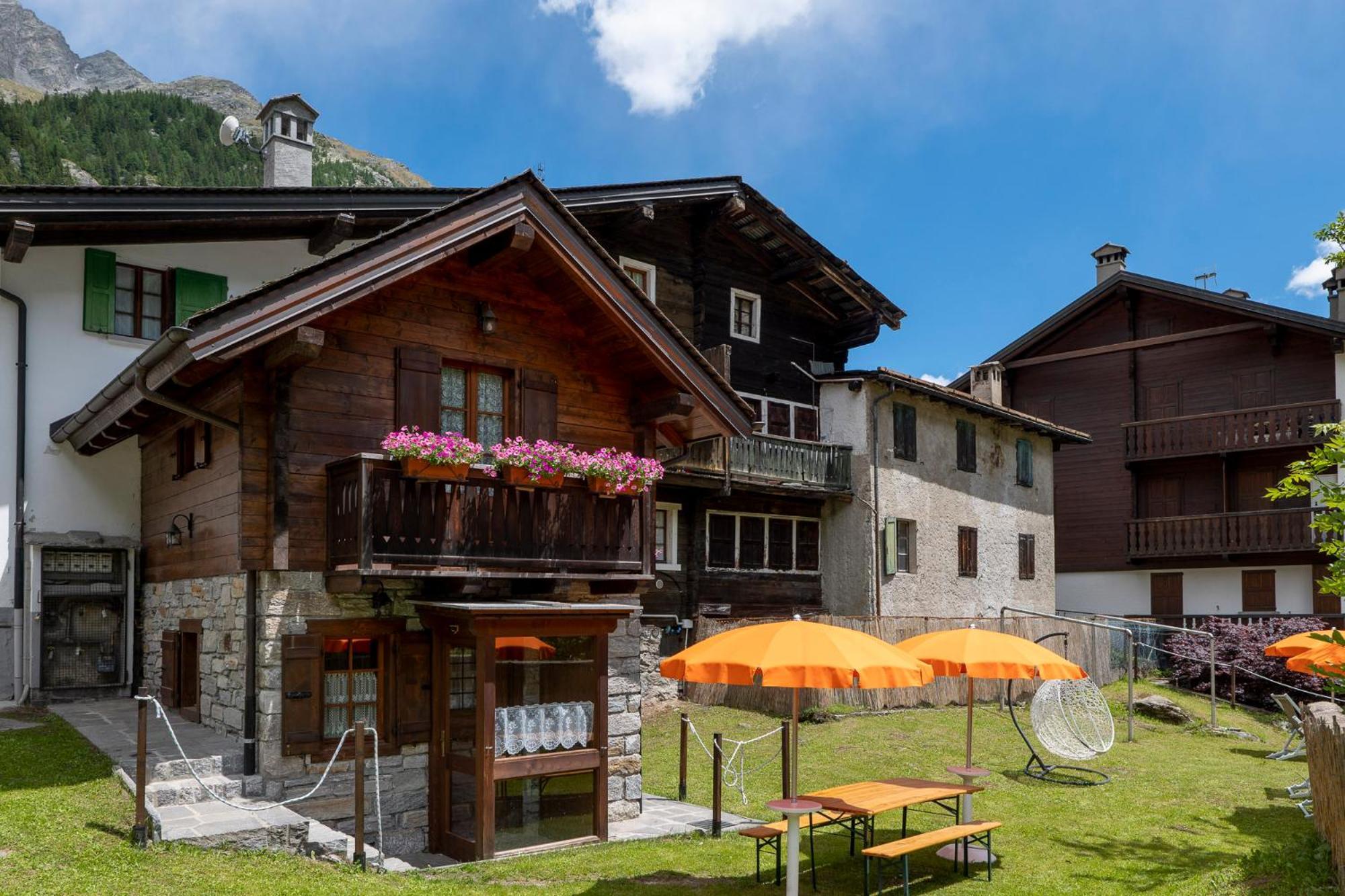 Incanto Walser Apartments Ronco マクニャーガ エクステリア 写真